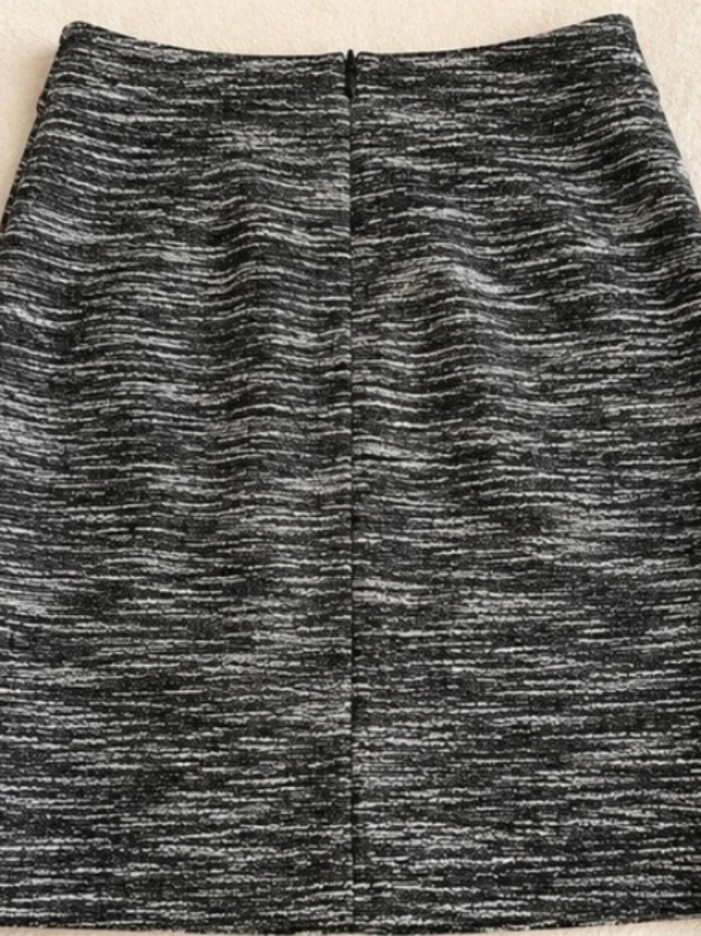 Ann Taylor Textured Abstract Pencil Skirt Black & White Size Medium